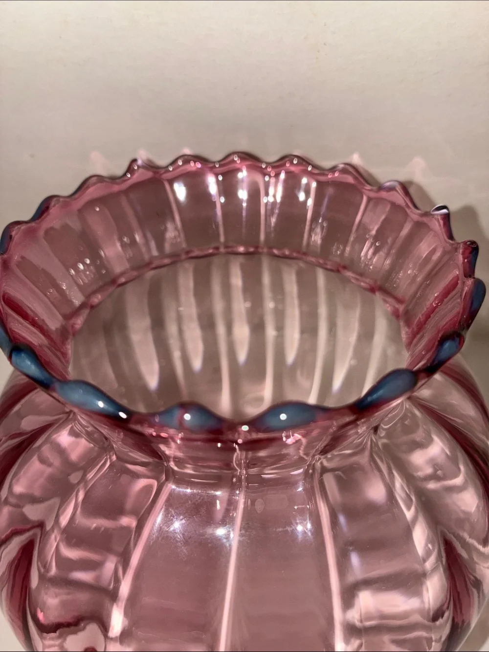 Vintage Pilgrim Glass Bulb Vase